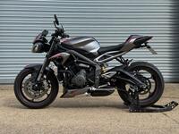 TRIUMPH STREET TRIPLE 765